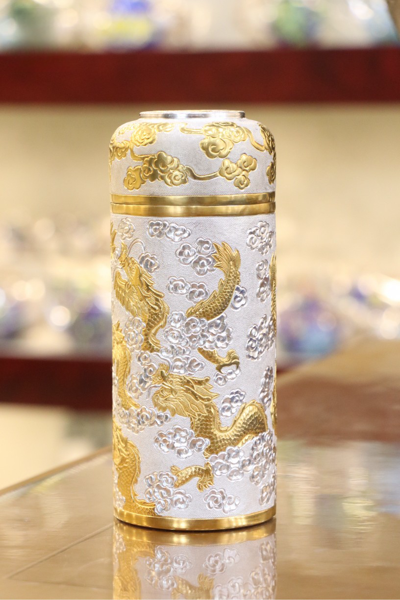 8307095108f733f05c47cba8730483e